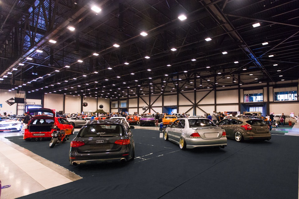 Выставка Royal Auto Show в Экспофорум в Санкт-Петербурге